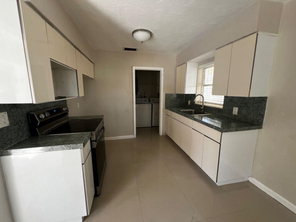 3771 Frow Avenue, Miami, FL 33133 Photo