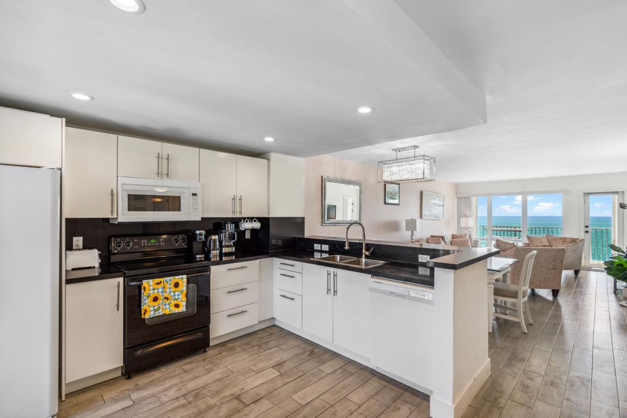 750 N Ocean Boulevard, Unit 1507, Pompano Beach, FL 33062 Photo