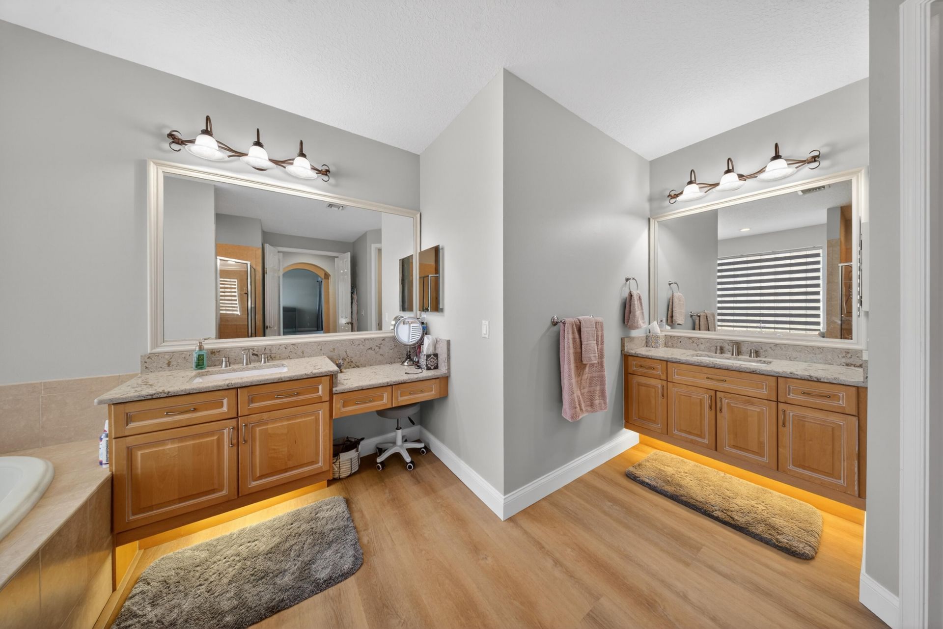 523 SW Squire Johns Lane, Palm City, FL 34990 Photo