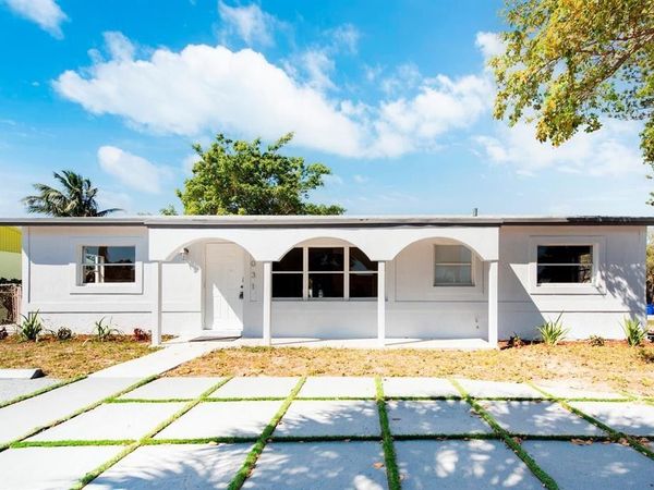 1031 SW 6th Way, Deerfield Beach, FL 33441