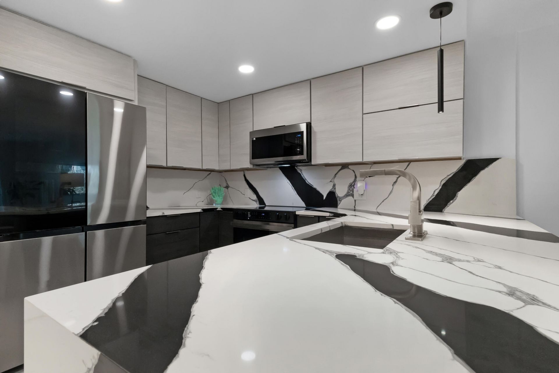 3004 NE 5th Terrace Ne, Unit Apt 210c, Fort Lauderdale, FL 33334 Photo