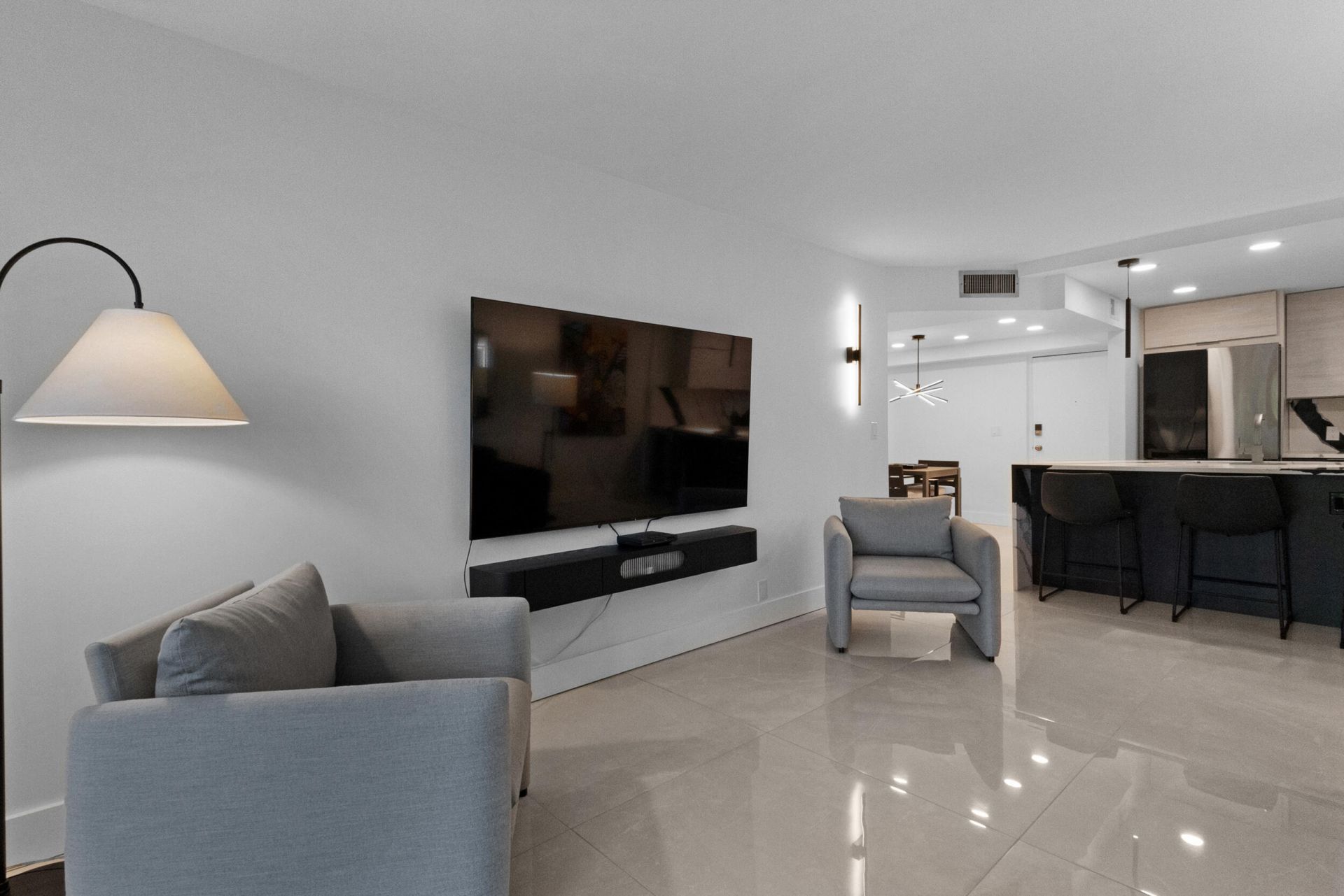 3004 NE 5th Terrace Ne, Unit Apt 210c, Fort Lauderdale, FL 33334 Photo
