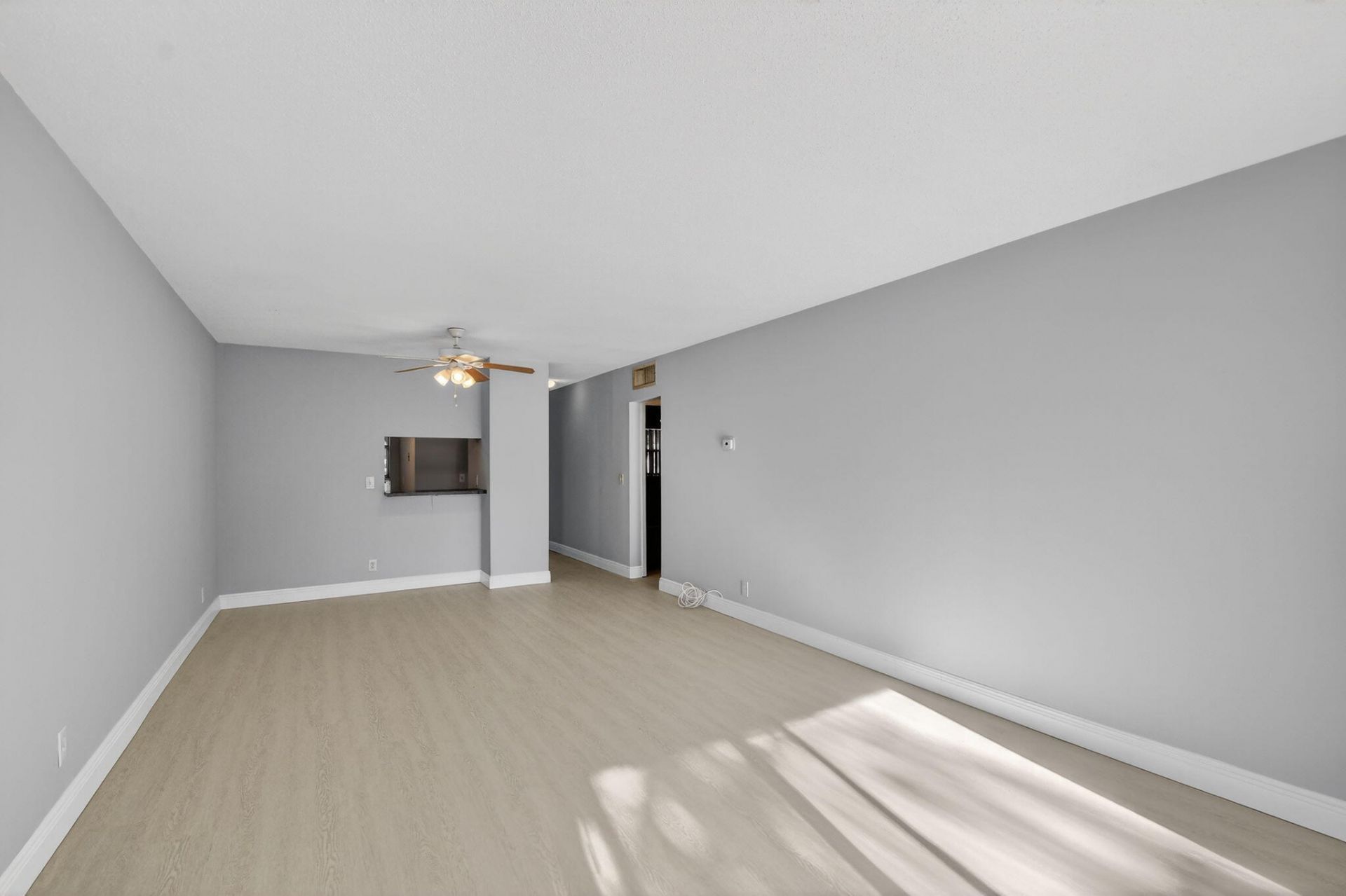 1432 S Lakeside Drive, Unit 4, Lake Worth Beach, FL 33460 Photo