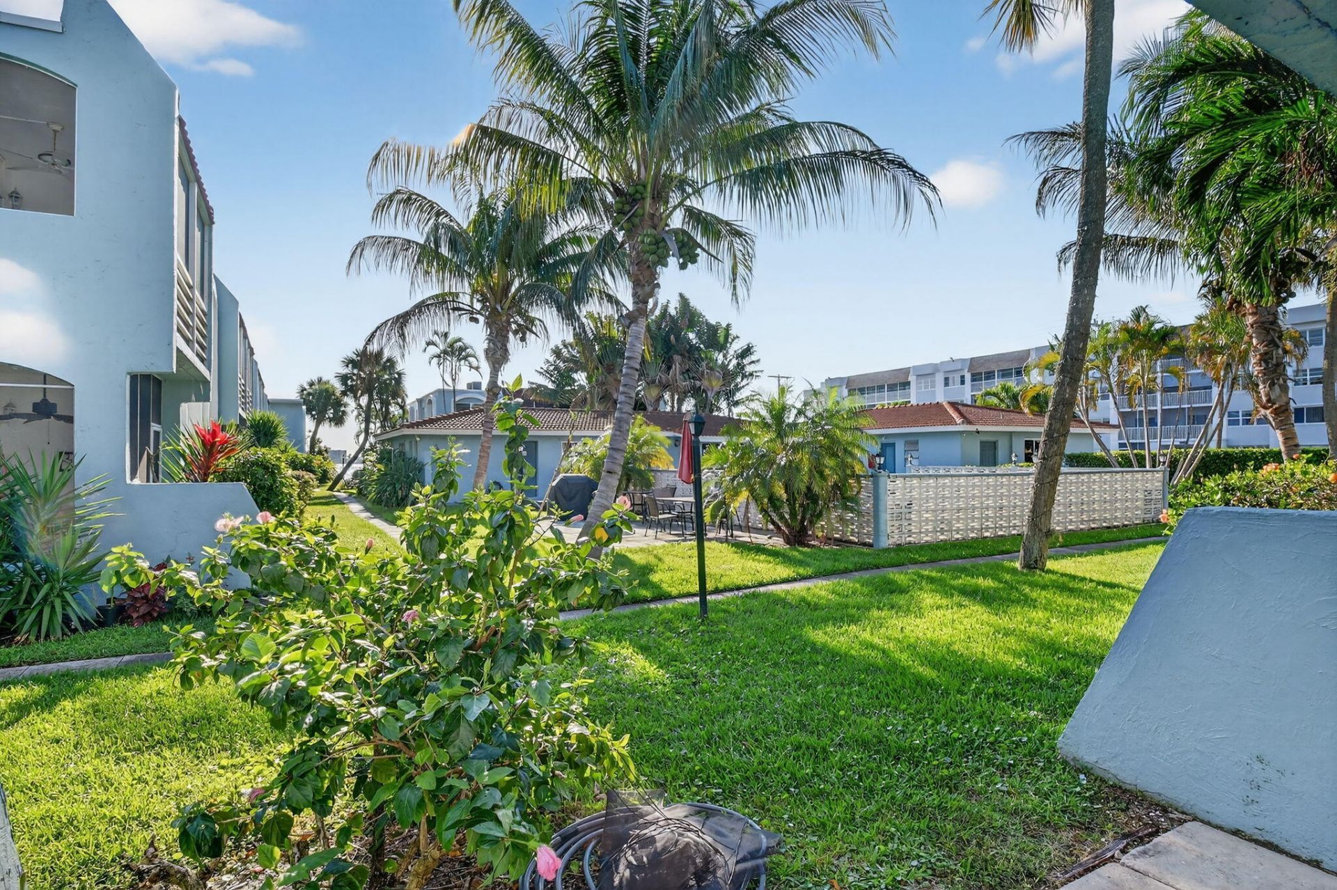 1432 S Lakeside Drive, Unit 4, Lake Worth Beach, FL 33460 Photo