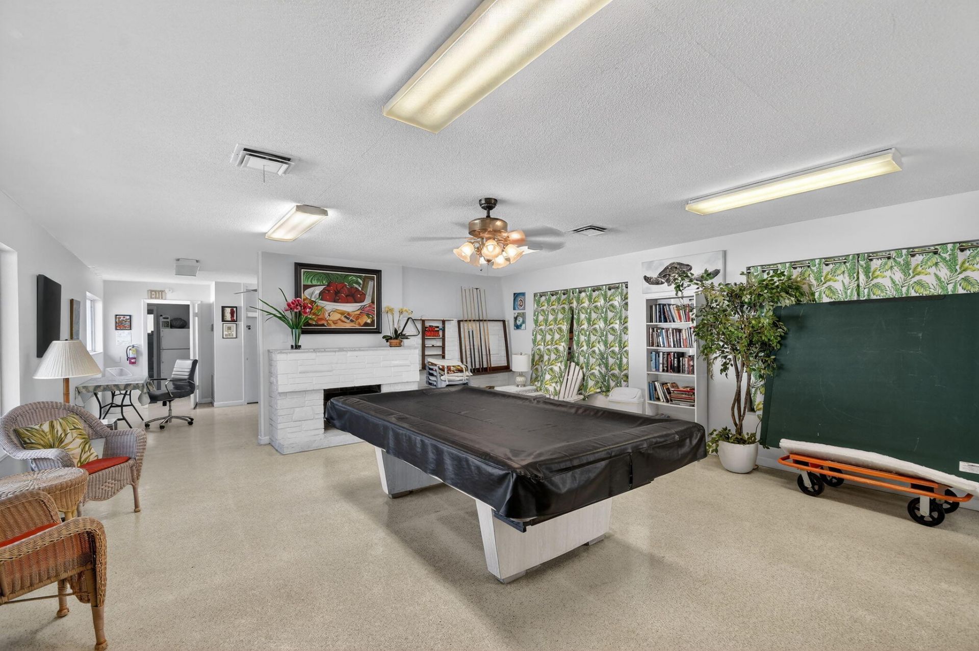 1432 S Lakeside Drive, Unit 4, Lake Worth Beach, FL 33460 Photo