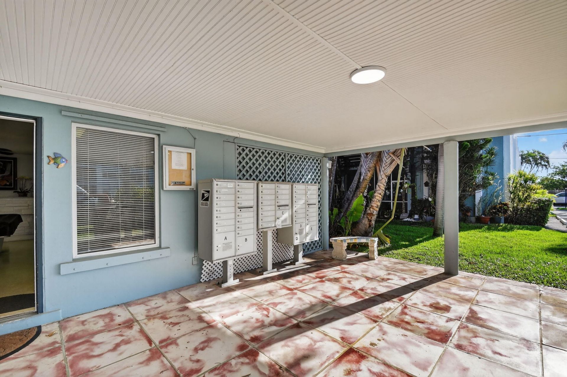 1432 S Lakeside Drive, Unit 4, Lake Worth Beach, FL 33460 Photo