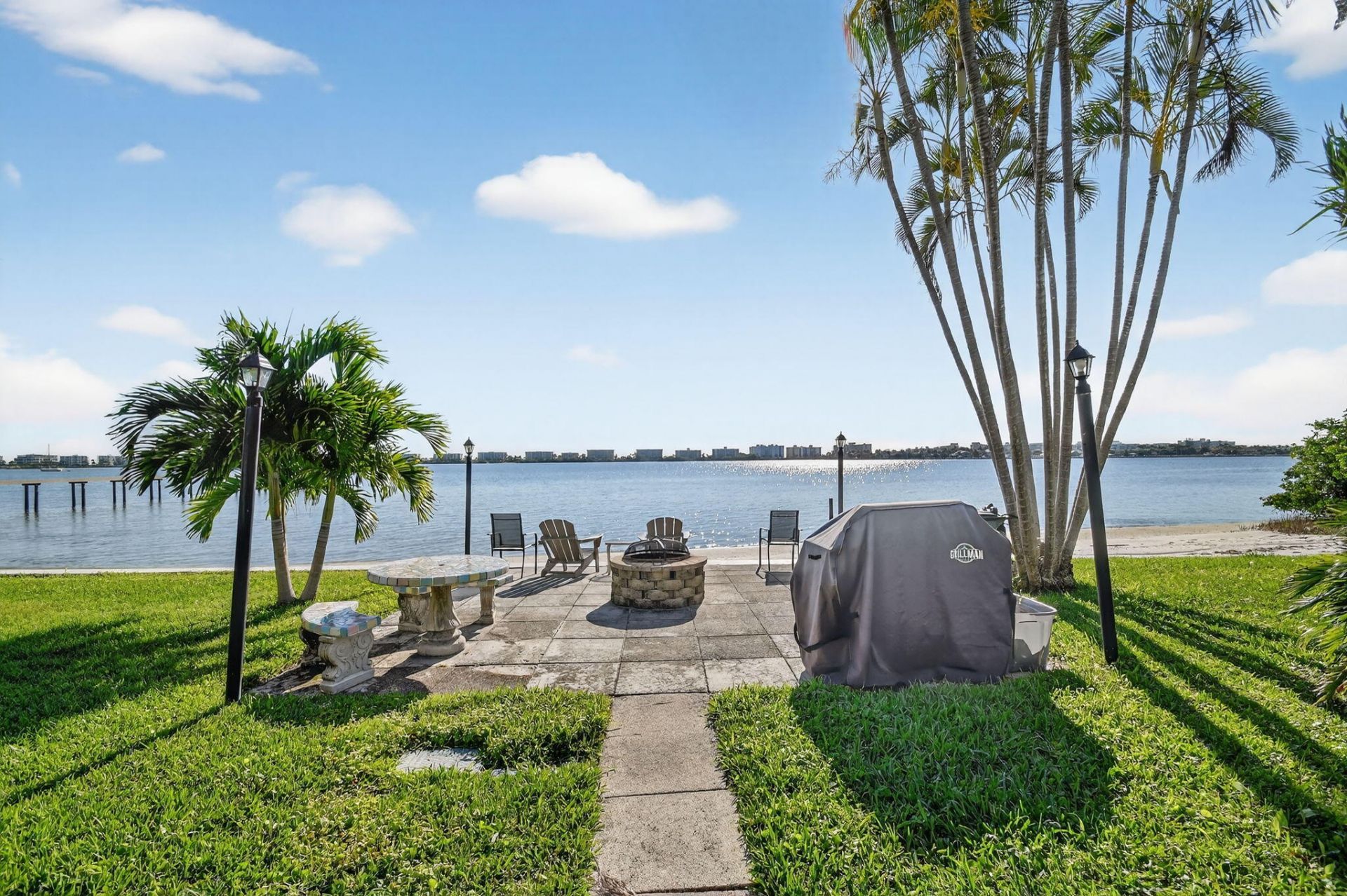 1432 S Lakeside Drive, Unit 4, Lake Worth Beach, FL 33460 Photo