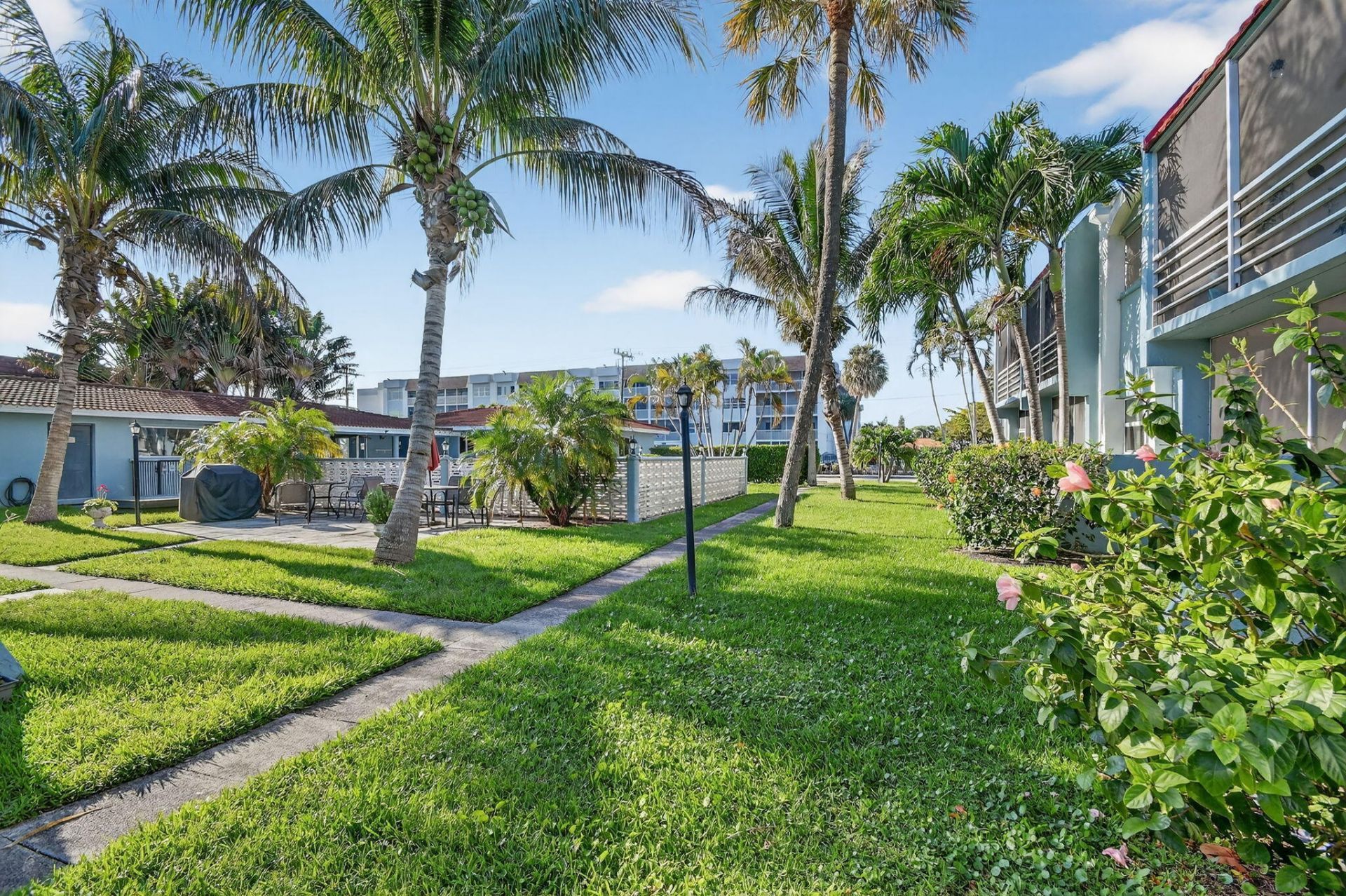 1432 S Lakeside Drive, Unit 4, Lake Worth Beach, FL 33460 Photo