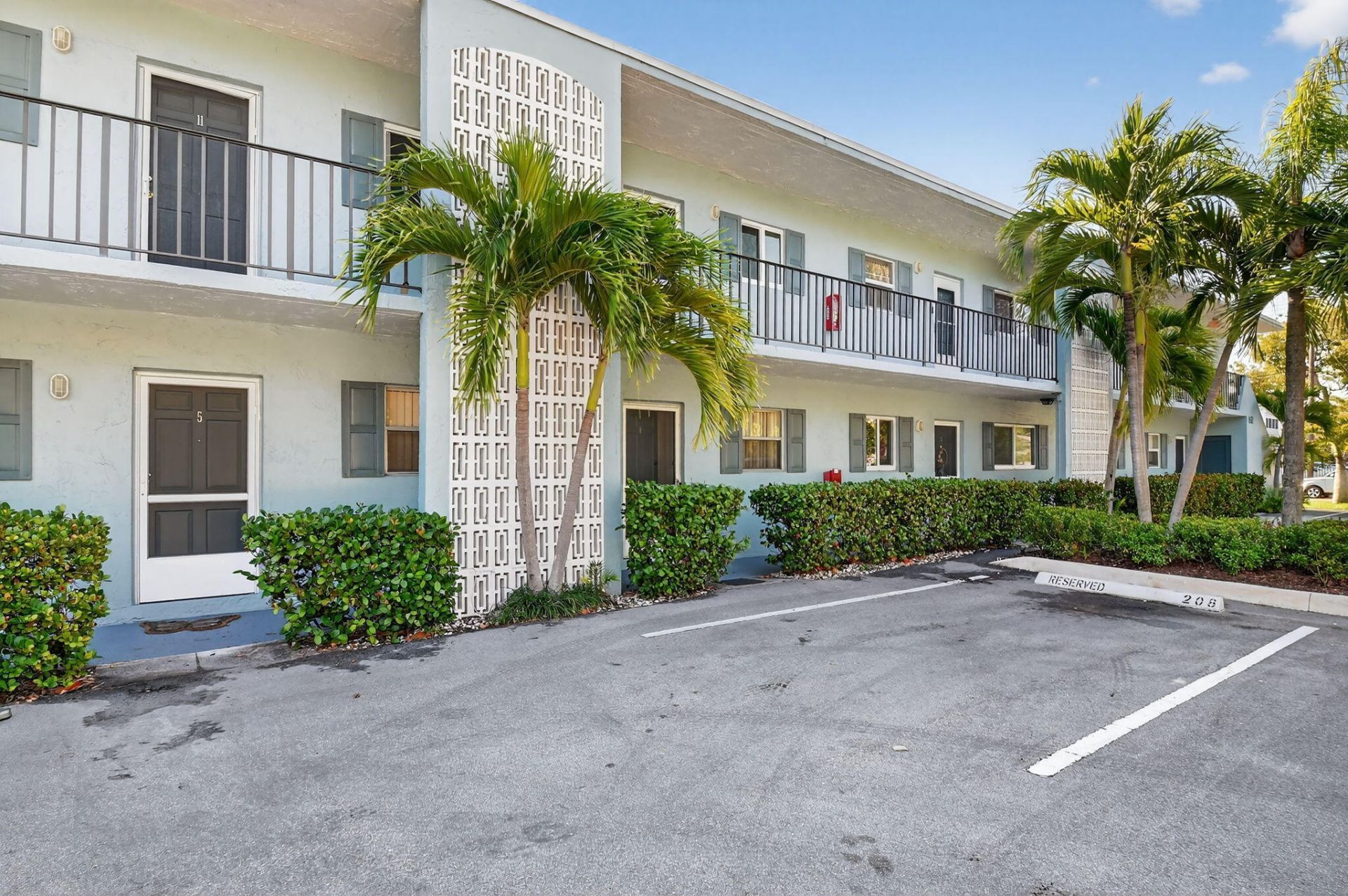 1432 S Lakeside Drive, Unit 4, Lake Worth Beach, FL 33460 Photo