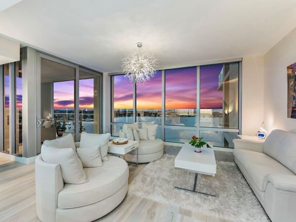 1 Water Clb Way, Unit 1703, North Palm Beach, FL 33408