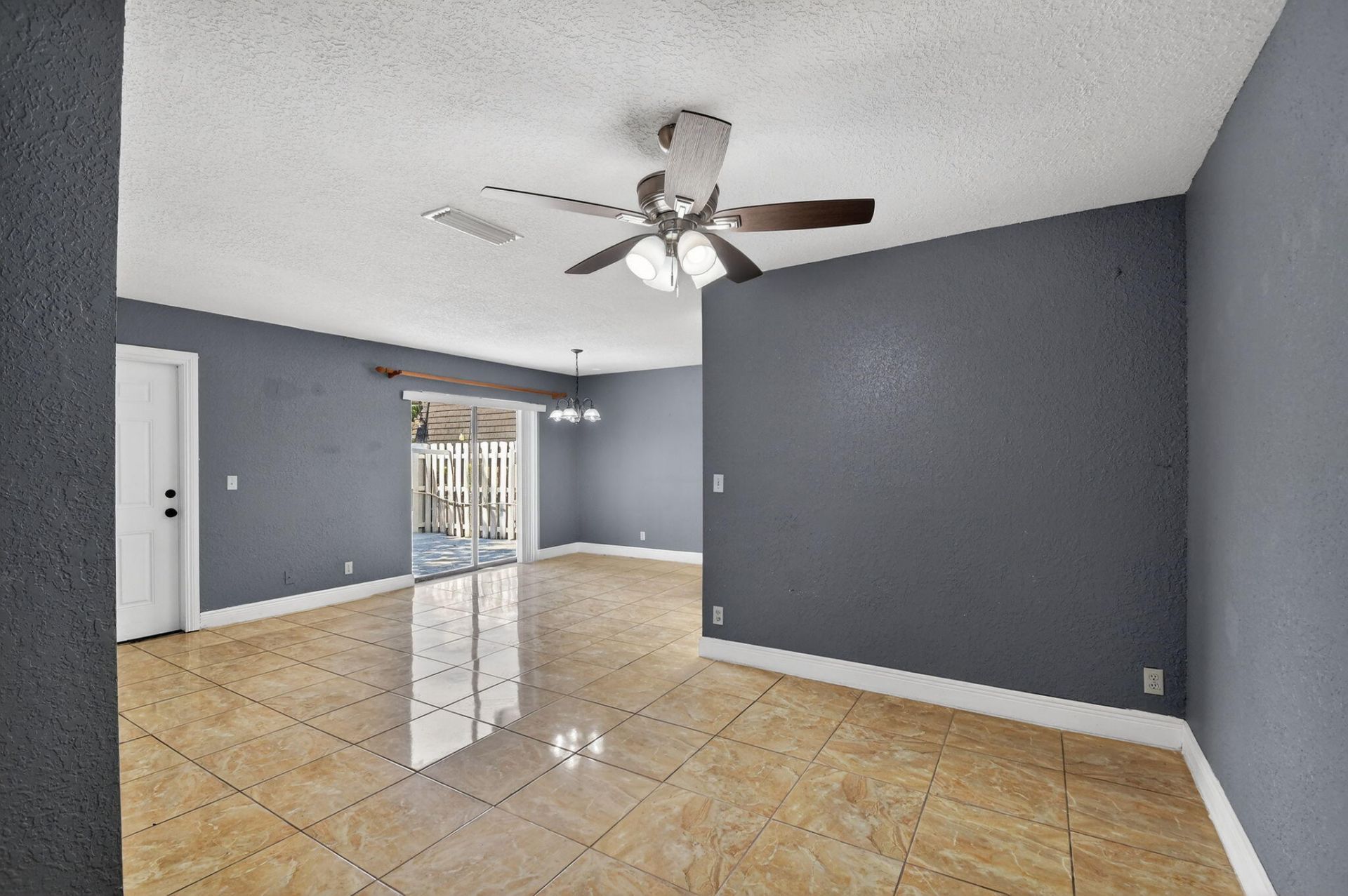 320 Woodland Road, Palm Springs, FL 33461 Photo