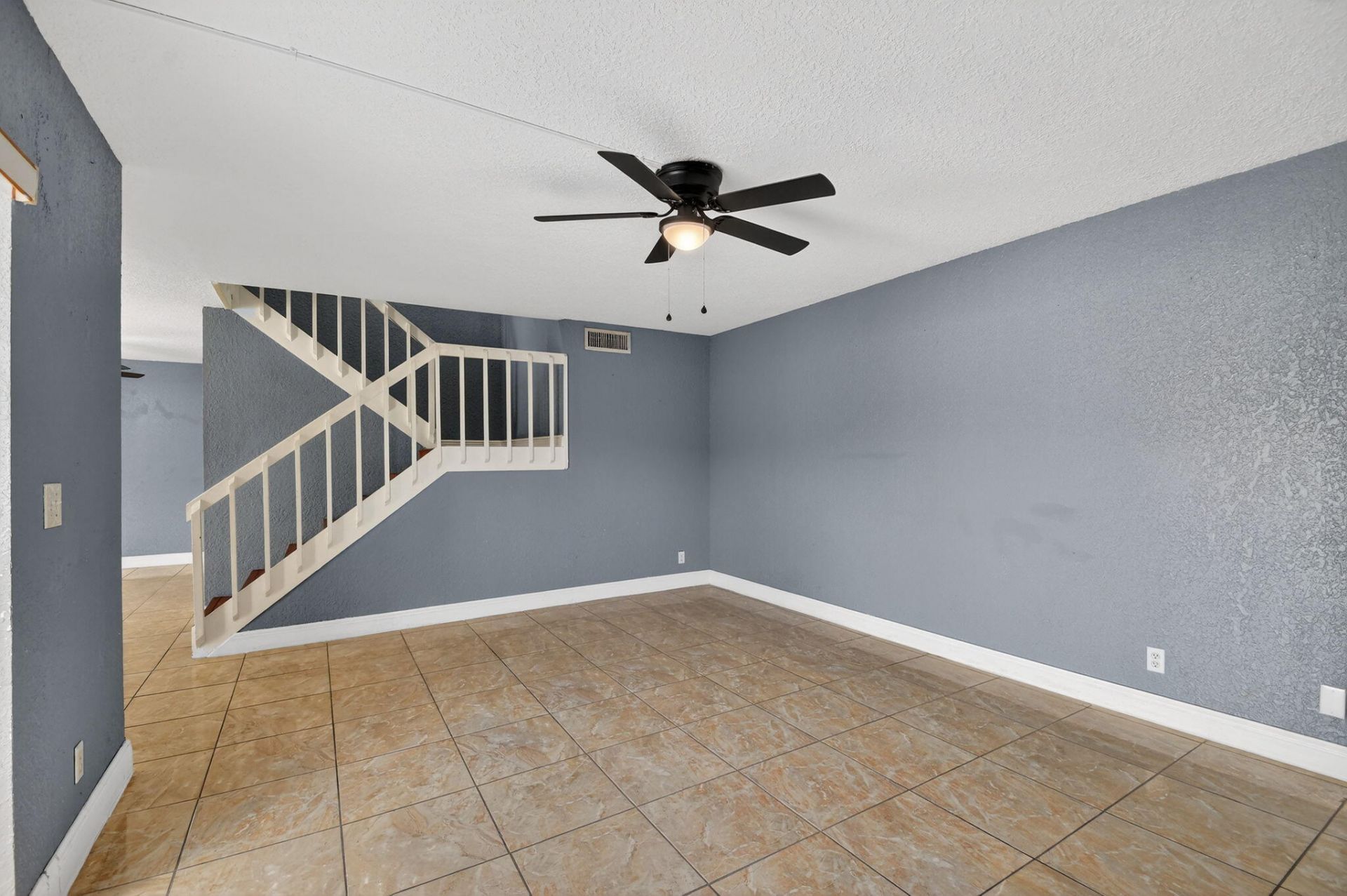 320 Woodland Road, Palm Springs, FL 33461 Photo