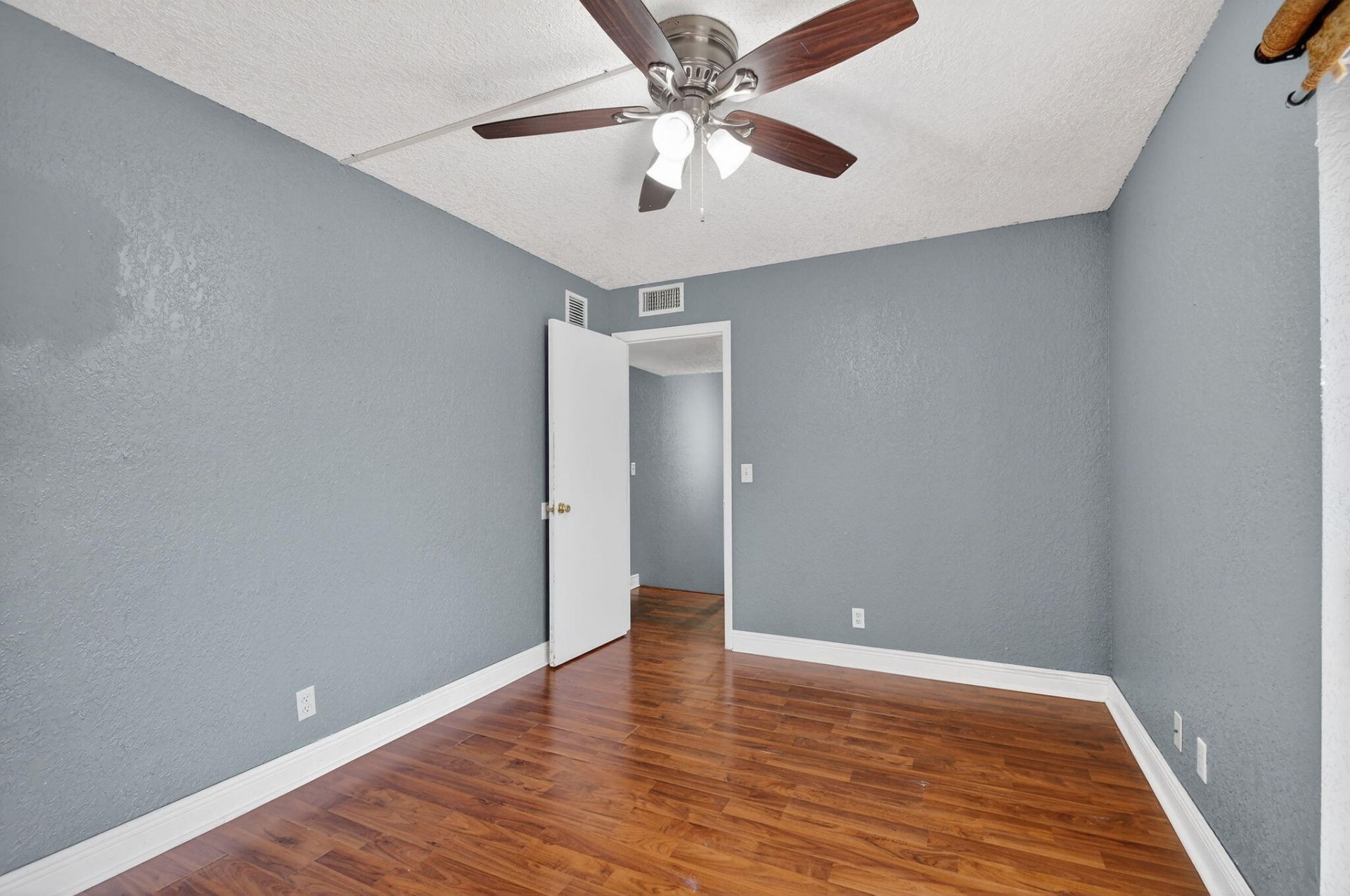 320 Woodland Road, Palm Springs, FL 33461 Photo