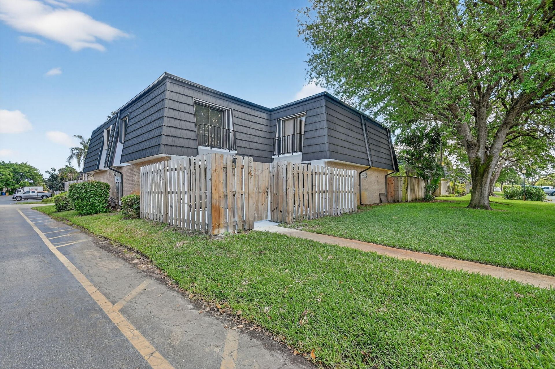 320 Woodland Road, Palm Springs, FL 33461 Photo