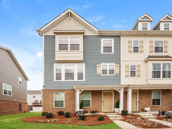 7125 Brookview Lane , Sherrills Ford, NC 28673