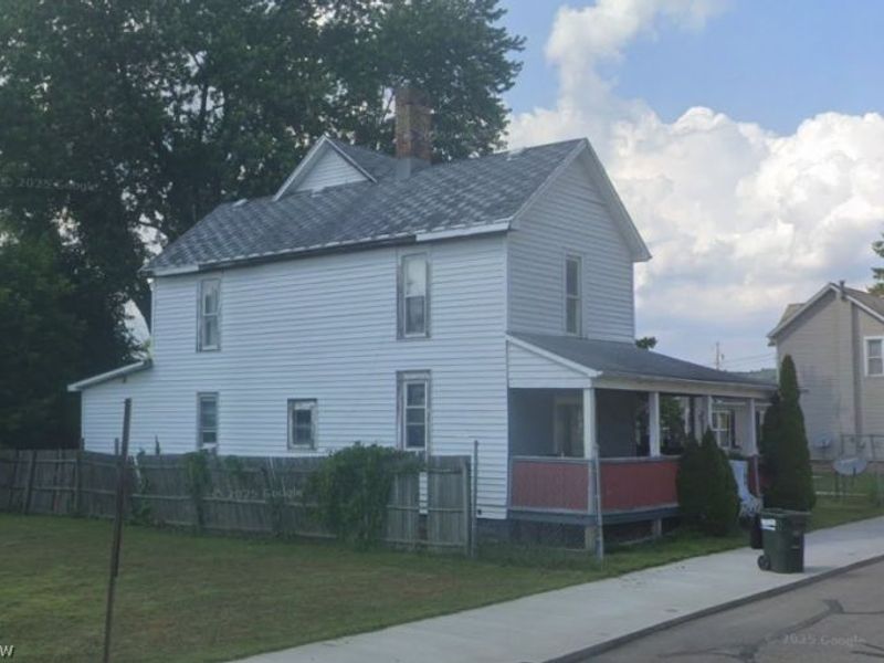 205 Mccrea Avenue, Dennison, OH 44621 Photo 2