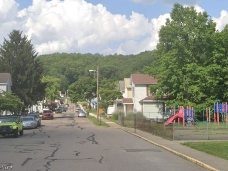 205 Mccrea Avenue, Dennison, OH 44621 Photo 5