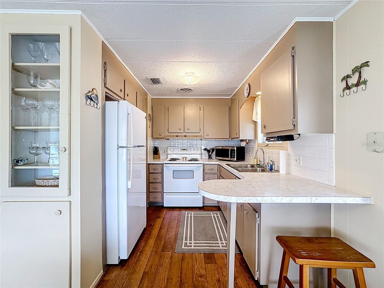 80 Del Rio Drive, Palmetto, FL 34221 Photo