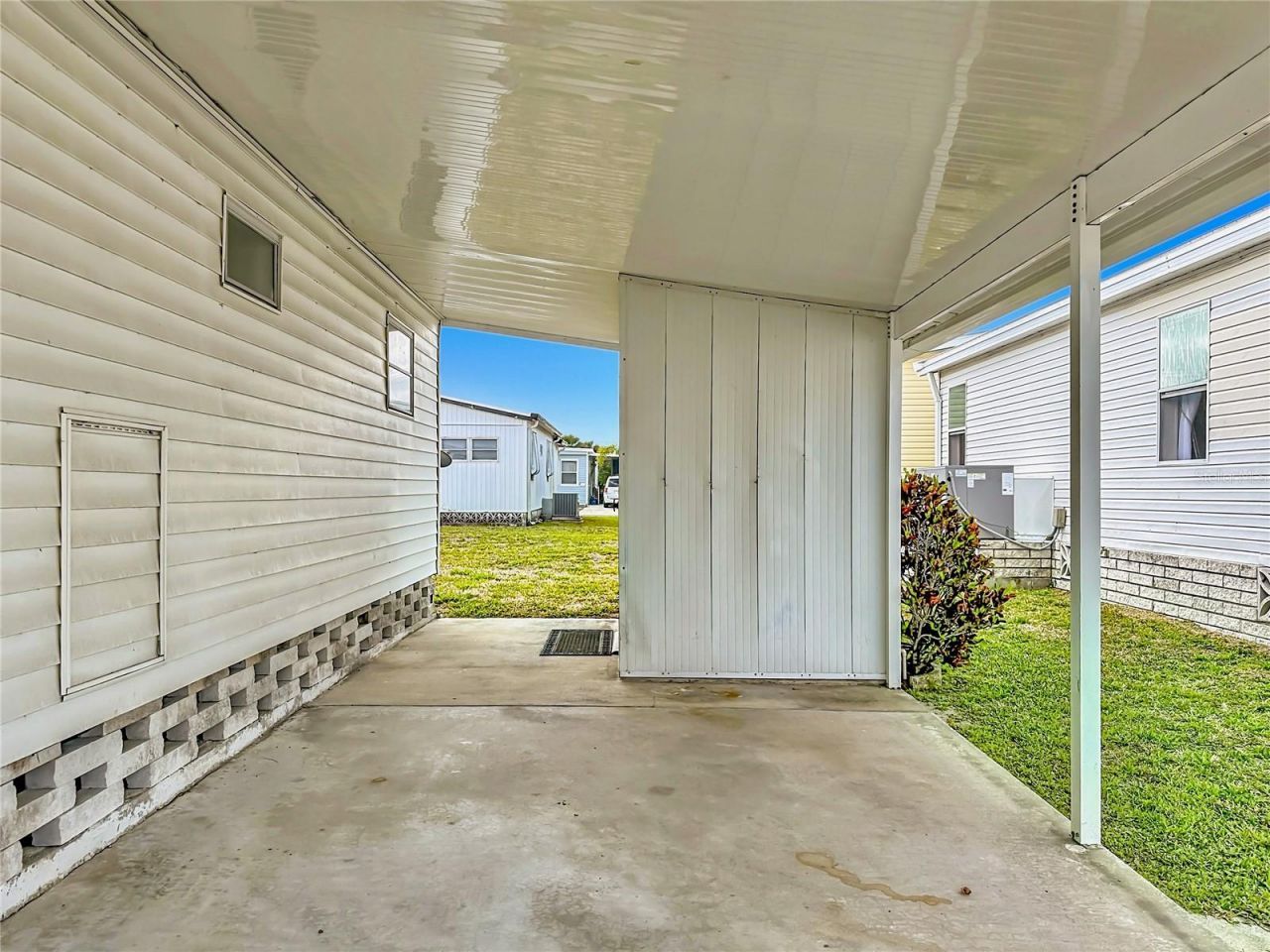 80 Del Rio Drive, Palmetto, FL 34221 Photo