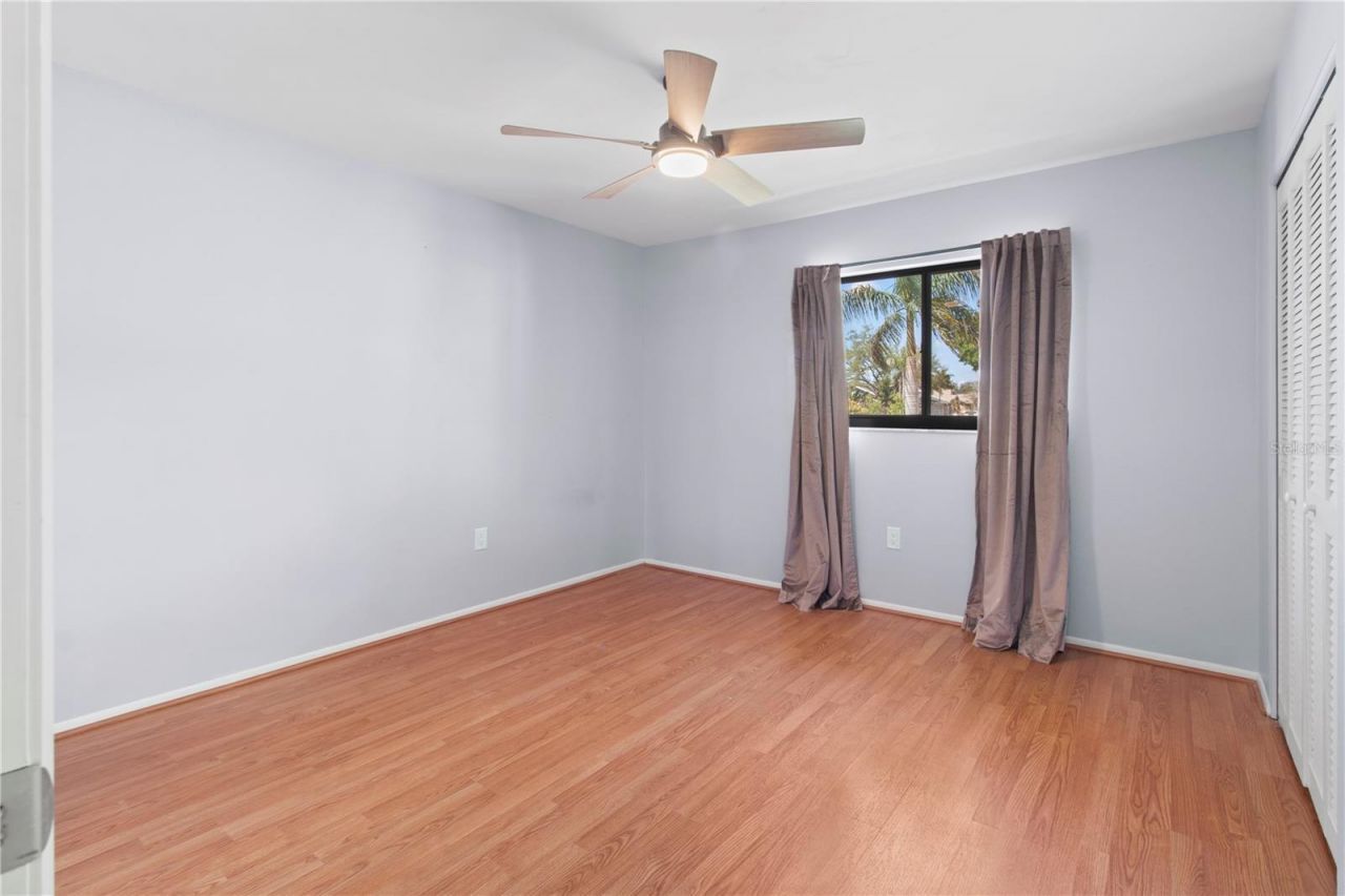 4702 Glenbrooke Terrace, Sarasota, FL 34243 Photo