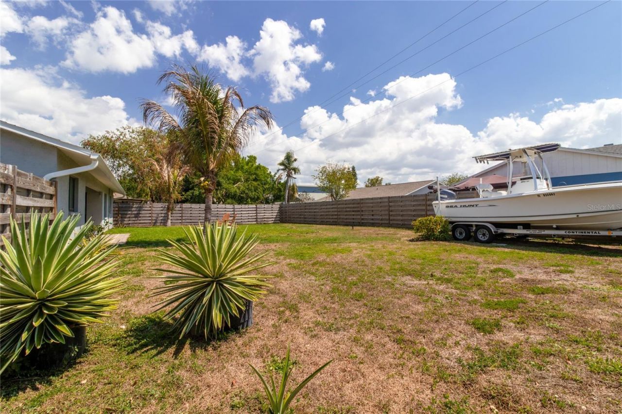 4702 Glenbrooke Terrace, Sarasota, FL 34243 Photo