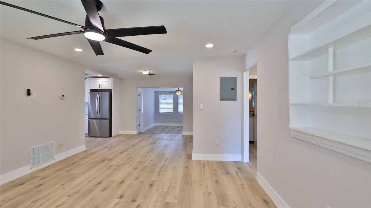 11 Swan Avenue, New Smyrna Beach, FL 32168 Photo