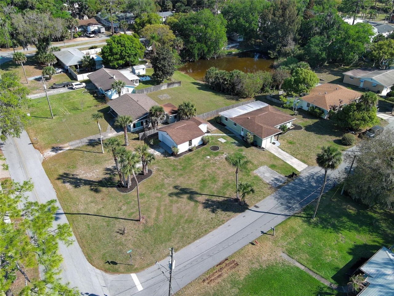 11 Swan Avenue, New Smyrna Beach, FL 32168 Photo