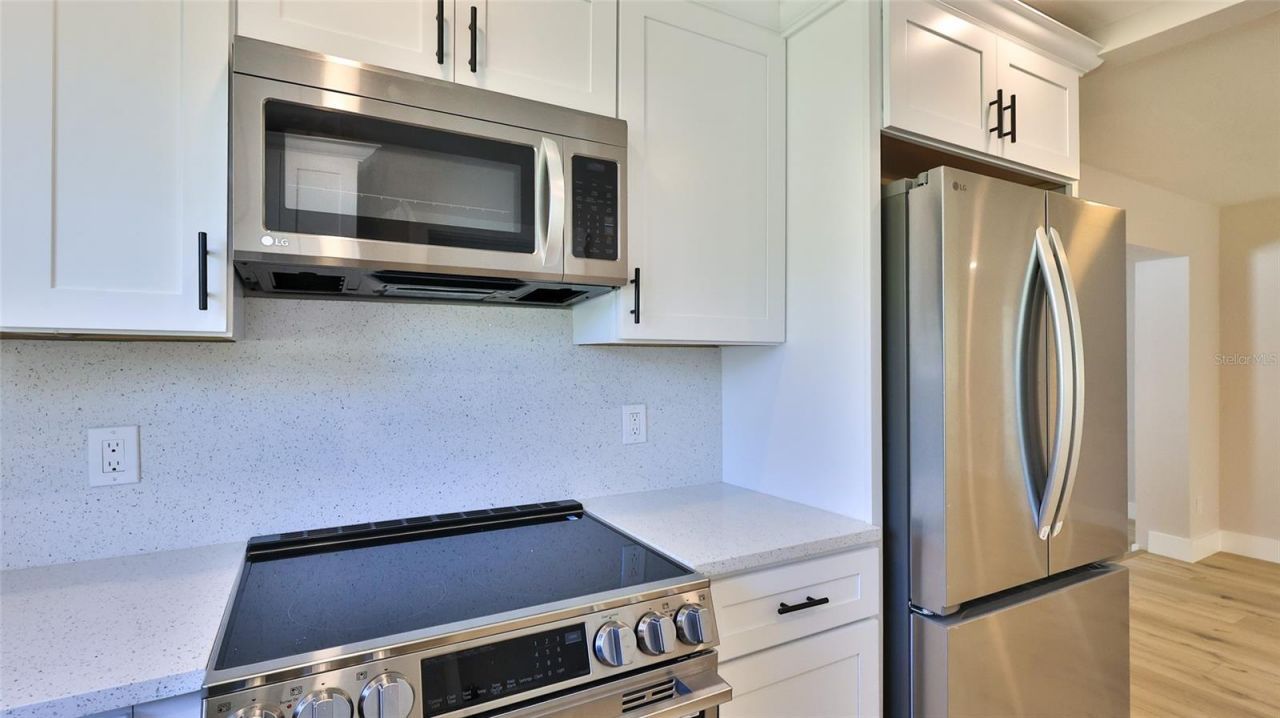 11 Swan Avenue, New Smyrna Beach, FL 32168 Photo