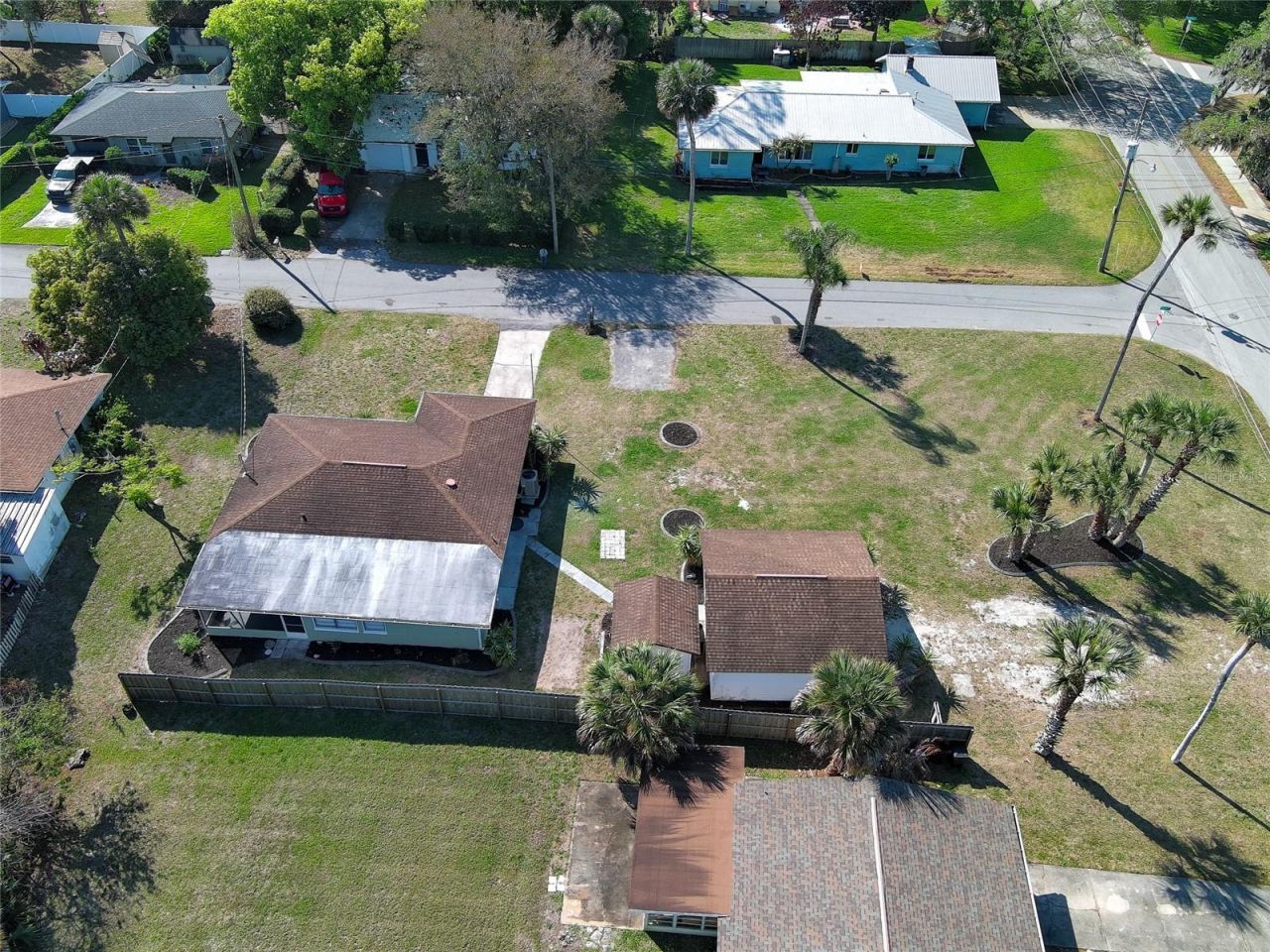 11 Swan Avenue, New Smyrna Beach, FL 32168 Photo
