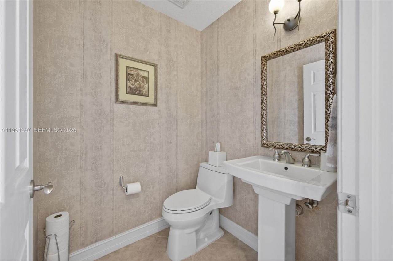 11735 Greenbrier Ln, Coral Springs, FL 33071 Photo