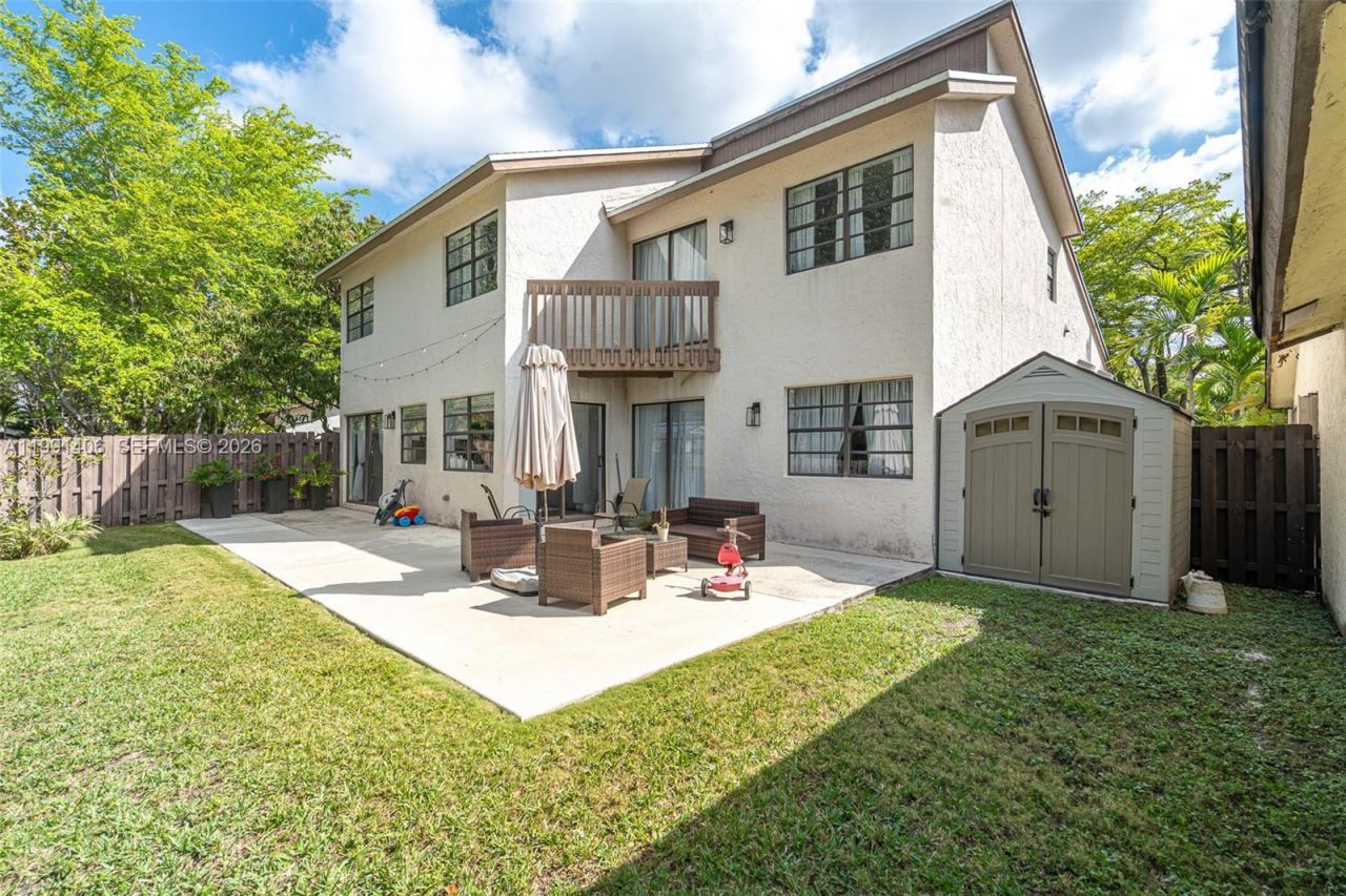 13560 SW 108th St Cir N , Miami, FL 33186 Photo