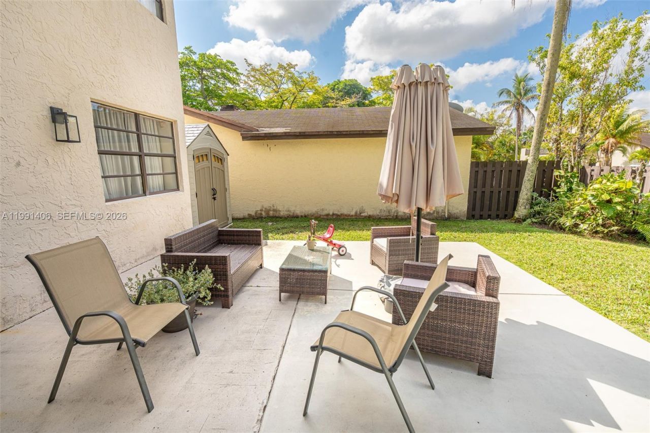 13560 SW 108th St Cir N , Miami, FL 33186 Photo