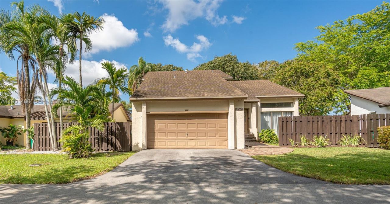 13560 SW 108th St Cir N , Miami, FL 33186 Photo