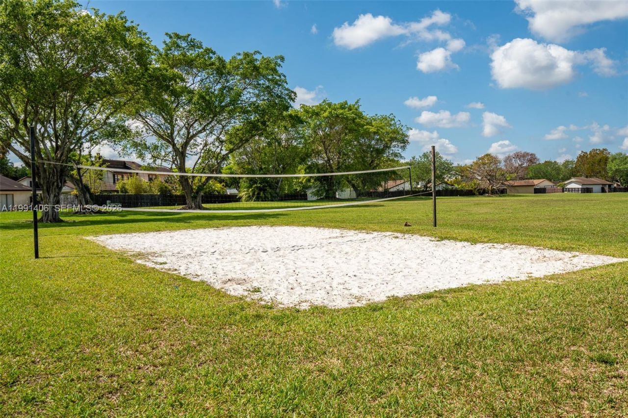 13560 SW 108th St Cir N , Miami, FL 33186 Photo