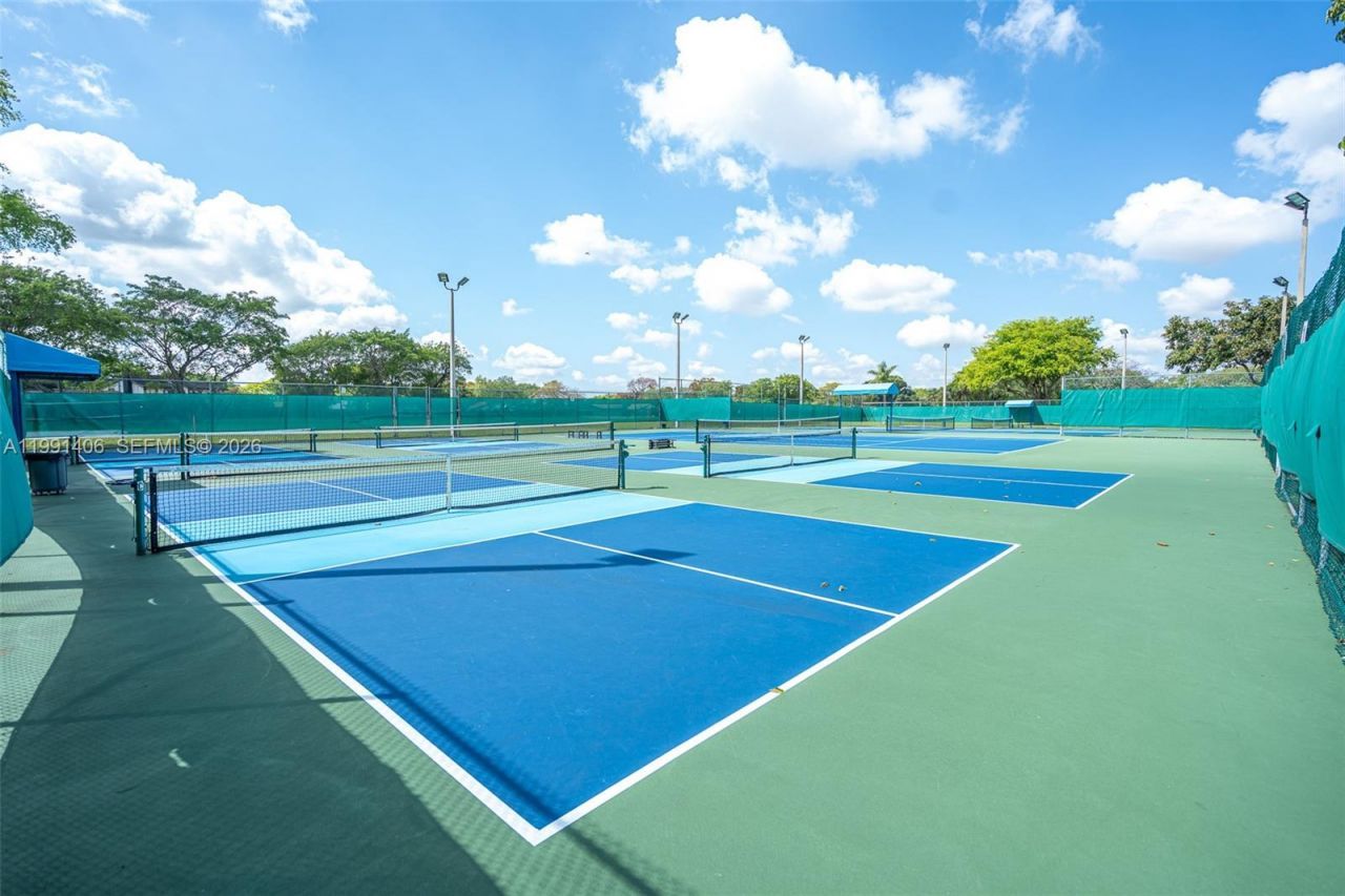 13560 SW 108th St Cir N , Miami, FL 33186 Photo