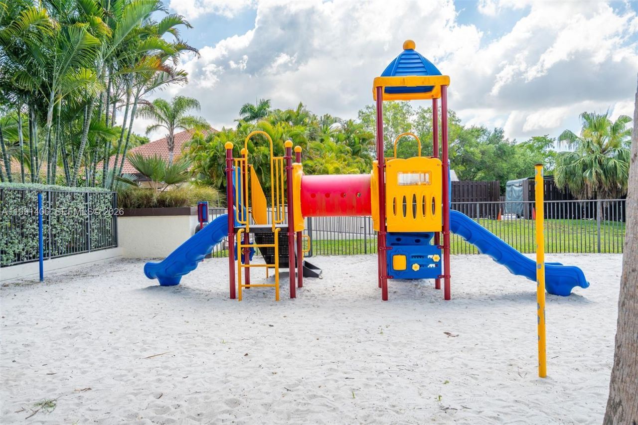 13560 SW 108th St Cir N , Miami, FL 33186 Photo