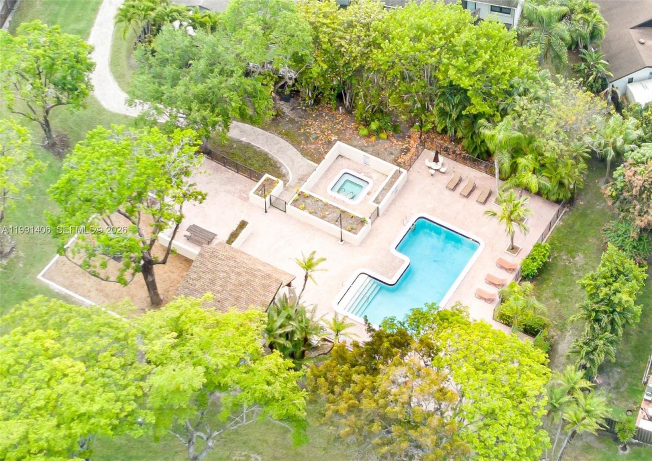 13560 SW 108th St Cir N , Miami, FL 33186 Photo