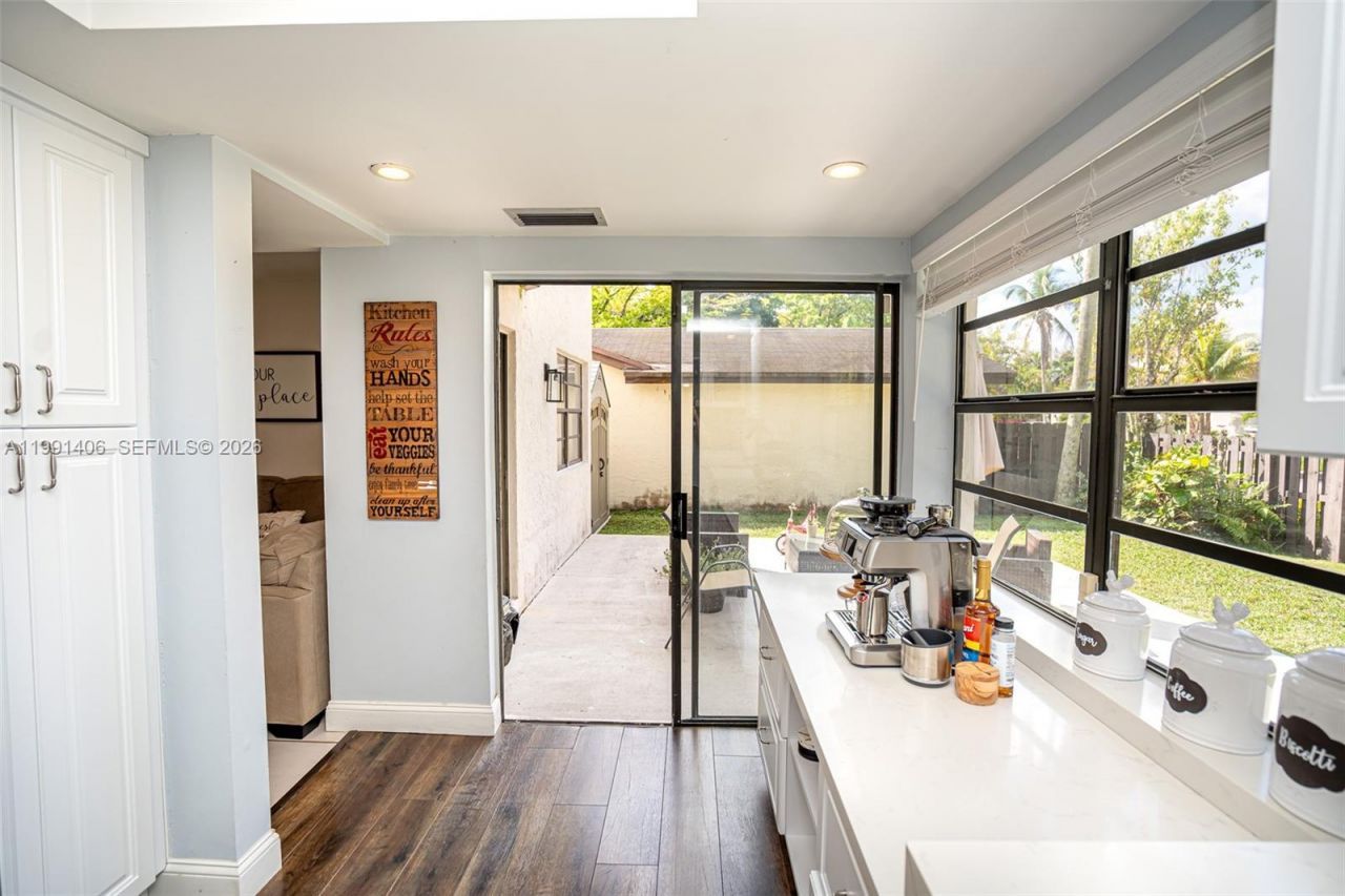 13560 SW 108th St Cir N , Miami, FL 33186 Photo