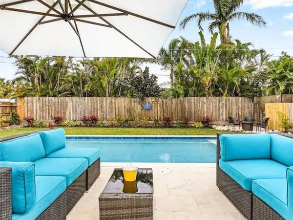 1303 Delmar LN , NAPLES, FL 34104