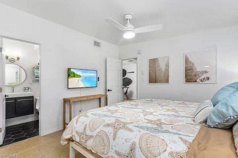 1303 Delmar Ln , Naples, FL 34104 Photo