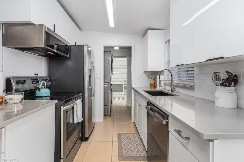 1303 Delmar Ln , Naples, FL 34104 Photo