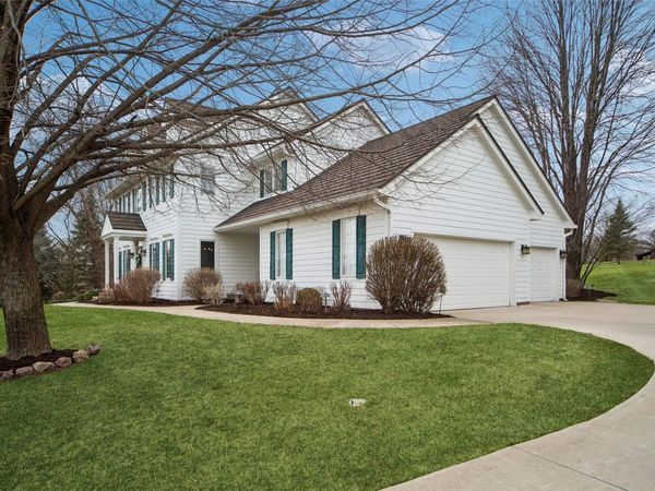 34951 Charbono Point, Waukee, IA 50263