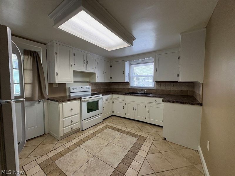 404 3rd Street NW, New Philadelphia, OH 44663 Photo 8