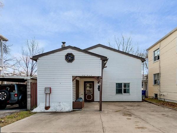 31 E WATER STREET , GETTYSBURG, PA 17325