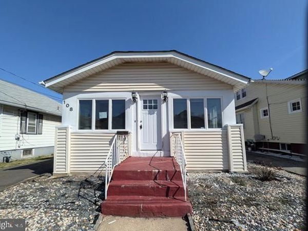 108 HOMECREST , EWING, NJ 08638