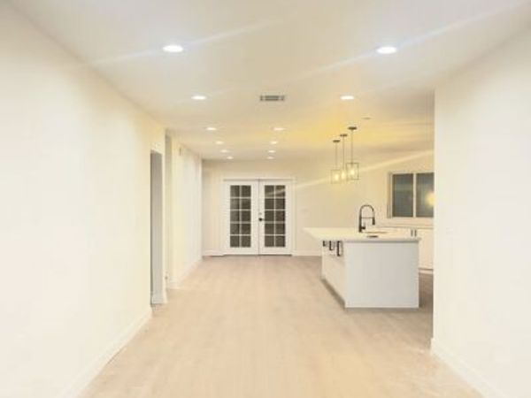 15147 Otsego Street, Sherman Oaks, CA 91403