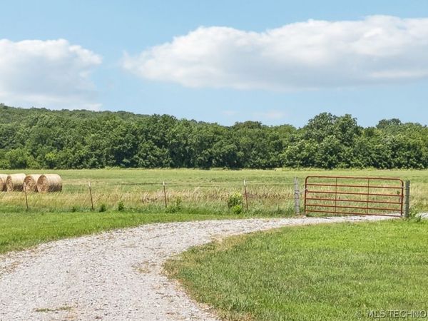 5763 Lakeview Drive, Mounds, OK 74047