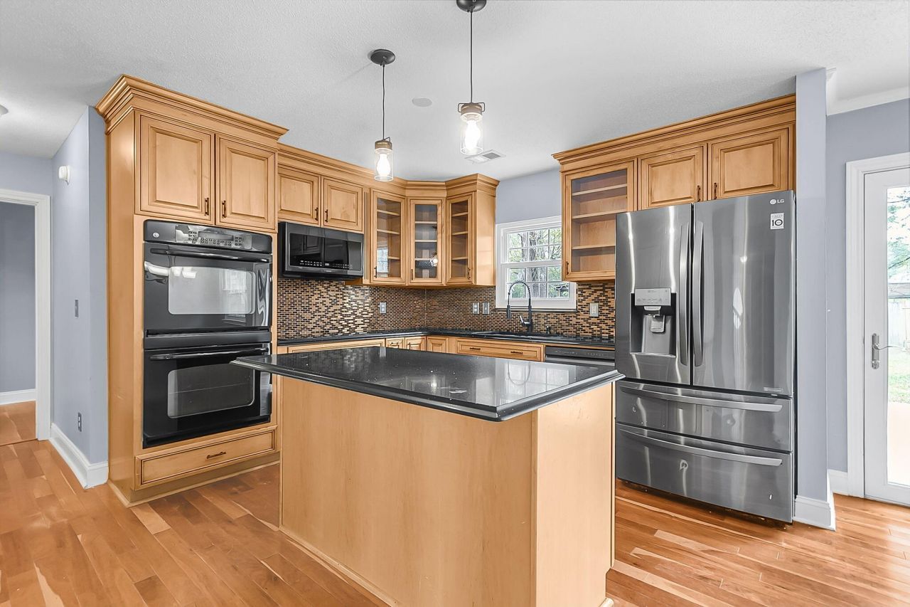 206 Aztec Court Photo 17