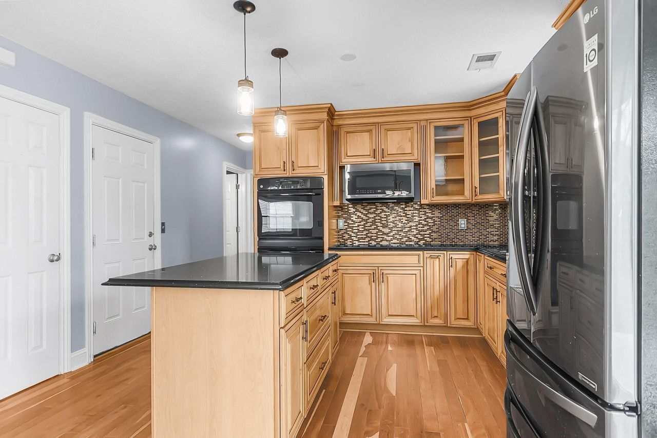 206 Aztec Court Photo 19