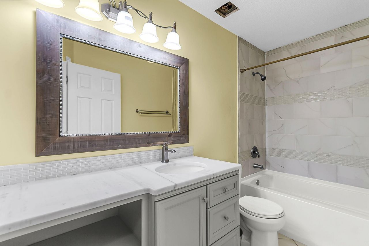 206 Aztec Court Photo 33